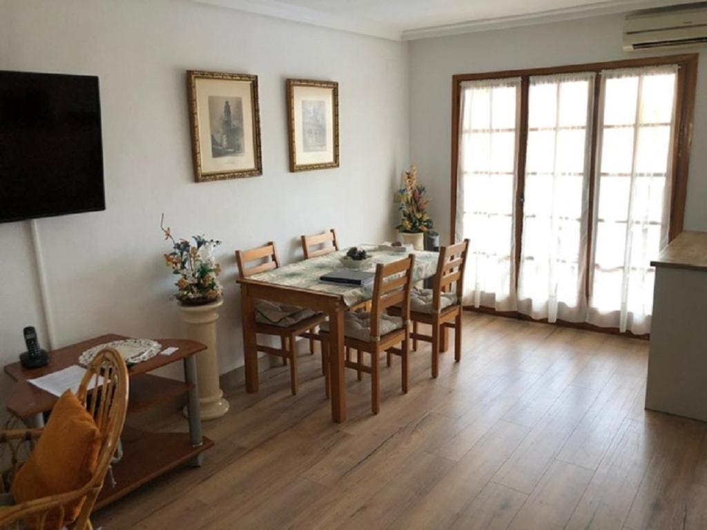 Valencia, Ideally Located 3Bed-2Bath Apart.Few Mints Walk From Beach,Pool,Shop. พอร์ตซัปปลายา ภายนอก รูปภาพ
