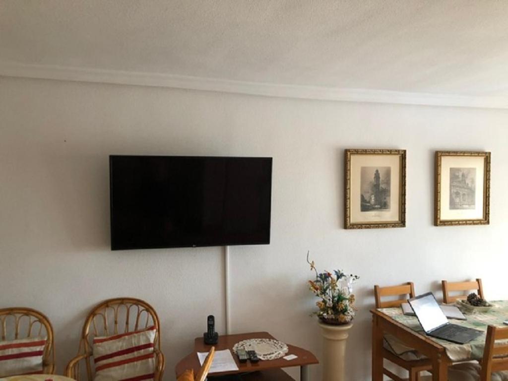 Valencia, Ideally Located 3Bed-2Bath Apart.Few Mints Walk From Beach,Pool,Shop. พอร์ตซัปปลายา ภายนอก รูปภาพ