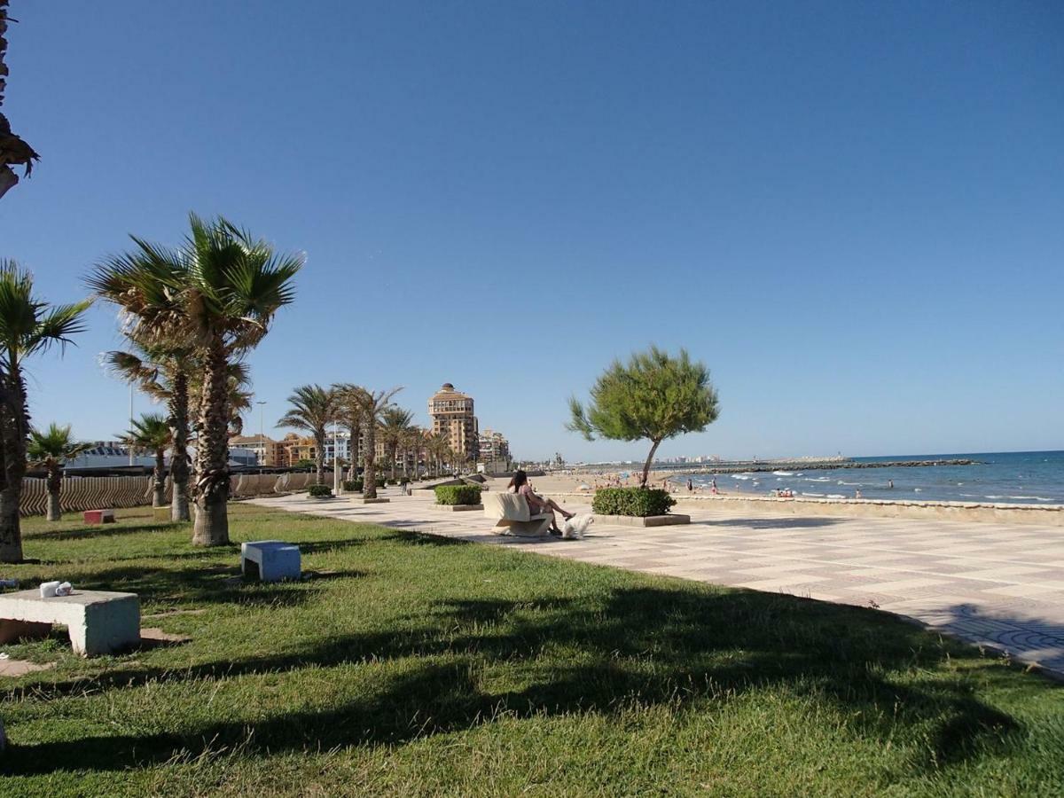Valencia, Ideally Located 3Bed-2Bath Apart.Few Mints Walk From Beach,Pool,Shop. พอร์ตซัปปลายา ภายนอก รูปภาพ